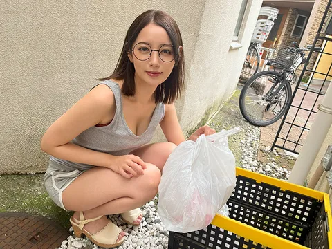 This is 8K! Brainwashing sexual intercourse while gazing at the beautiful face and wet hair of the neighbor's sister, Kana Misaki! gallery