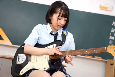 VR] Miko Kojima, a Classmate of the Light Music Club Who Was Late Returning Home for the Live Practice of the Cultural Festival, Plays Quickly and Has Sex for the First Time with a Big Smile on Her Face! gallery