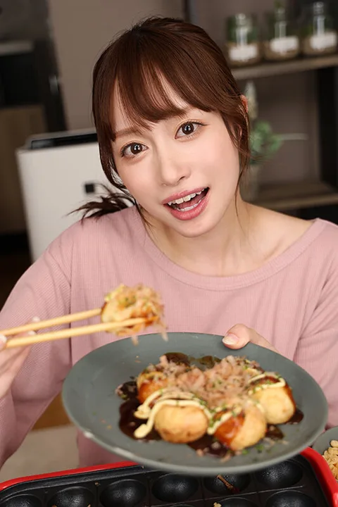 Ceiling Specialized Angle VR - Rich Sex with Frustrated Girlfriend - Yuri Kirika gallery