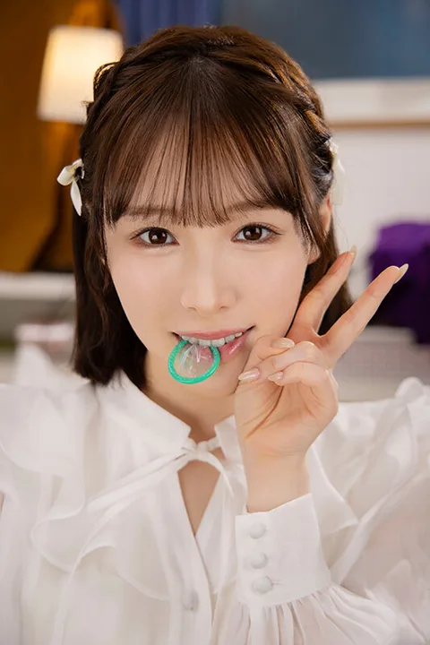 Face Specialized VR - She Looks Neat but She's Actually a Slut - Momo Shiraishi gallery