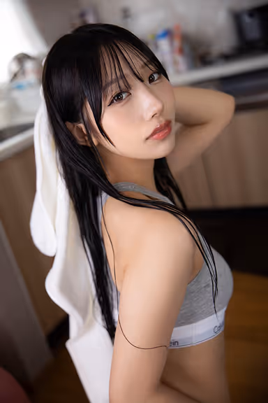 Erika Ozaki - Lips, Ass, Wet Hair and 'Erotic Approval-Seeking Girlfriend' Living Together gallery