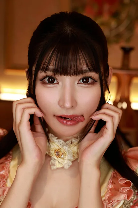 Shin Face Specialized Angle VR - Con Cafe Girl Sakura KuruMira manages to ejaculate on her guess customer, me, with 'KuruMira'. ！！！！ gallery