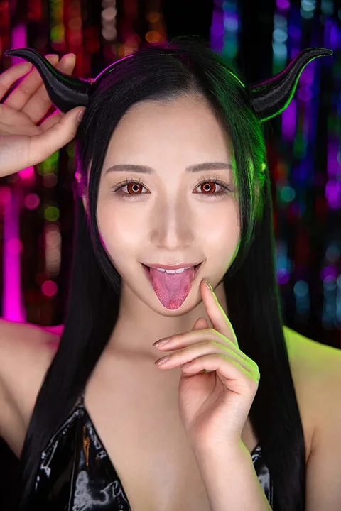 Shin Face Specialized Angle VR - Succubus Mina manages my ejaculation by 'Exploitation Irruma' at close range on my face! Mina Kitano gallery