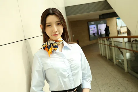 She climaxes in a lewd way you can't imagine at work! Big Tits Subordinate BEST gallery