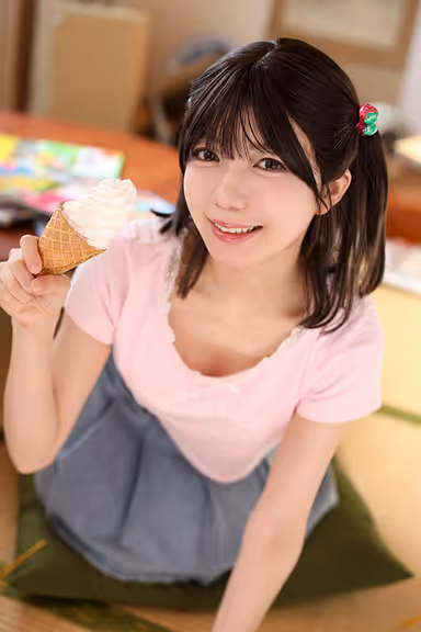 VR] Young Girl with a Paipan - I Will Make Cute Mouth Yuna-chan Drink Lots of Sperm - Yuna Hinata gallery
