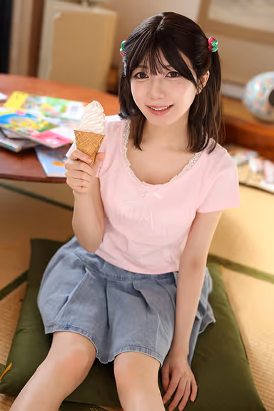 VR] Young Girl with a Paipan - I Will Make Cute Mouth Yuna-chan Drink Lots of Sperm - Yuna Hinata gallery