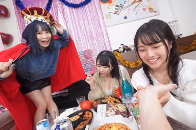 [VR] A Special Featuring A Harem Of A Share House With Popular Porn Actresses Aoi Kururugi, Ruka Inaba, And Chiharu Miyazawa. gallery