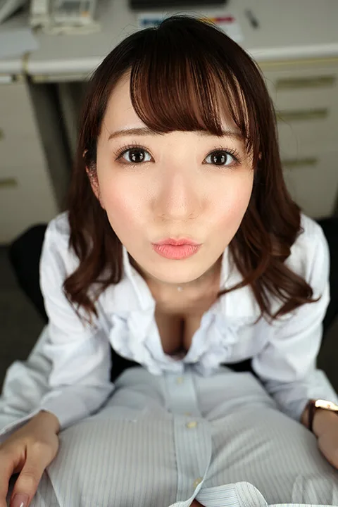 I'm already addicted to the tongue kiss of a tsundere boss... Alone with the two of us, the pampered and brain-teasing continuous Nakadashi overtime work... Non Kohana gallery