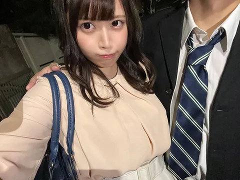 I couldn't say anything...Ejaculation. I'm locked in and my heavy body is pressed against the ground, selfish piston Mirai Nakamaru. gallery