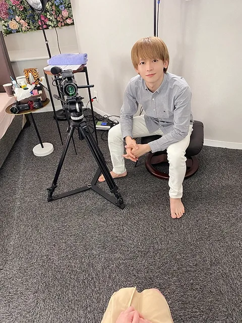 "I Want To Be An Adult Video Actress!!" (An Adult Video Actress Debut Virtual Experience VR Video) - Her First POV Fuck Video With The Popular Adult Video Actor (Riku Mukai) - Mao Hamasaki gallery