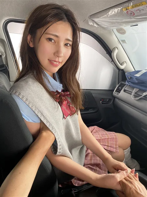 71 Minutes Before Parents Come Home...] Sweaty and Fucked in a Car with a GAL J* in the Parking Lot of Her Apartment Building until the Last Minute Thrills and immorality, and a hard thrust of her premature ejaculating pussy [oral ejaculation, 2 shots inside, one shot facial ejaculation] Hot car sex in a locked room Natsuki Takeuchi gallery