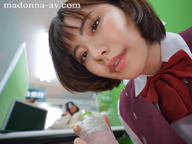[VR] Taken Hostage At A Bank With Eimi (As Newlyweds Who Can't Keep Their Hands Off Each Other) Being Tied Up Makes Her Horny, And Something Happens Right Under Your Captors' Noses! Eimi Fukada gallery