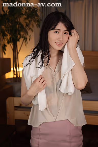 VR] First VR Fumi Satsuki's Ultra High Quality 8K "I'm sorry, is it ok until my husband comes home?" The neighbor's wife who lures me, a new graduate, by dropping the key in a guerrilla downpour, hypersexualized wet-haired married woman's Nakadashi OK floor don cowgirl position seduction gallery