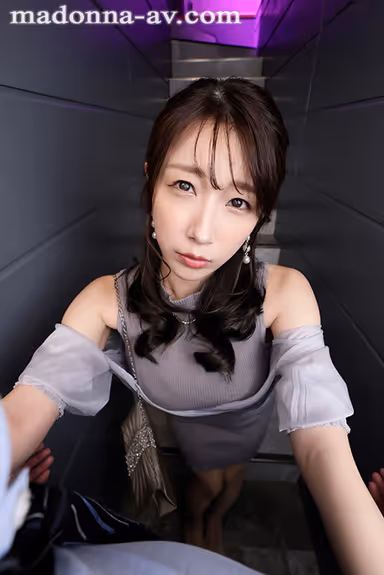【VR】初VR三比菜々美 「終電、なくなっちゃったみたいですね…。」 結婚式の二次会終わり 新婦の友人・菜々美さんと まさかのワンナイトラブSEX 超高画質8K gallery