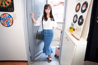 [VR] My Cousin Came To Tokyo To Look For An Apartment Because She Got A Job Up Here, And She Stayed Over At My Place Narumi Hirose gallery