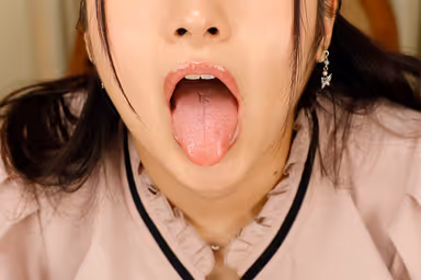 8K VR] Tempting Behind-the Scene Negotiations with a Mature Big-Breasted College Student at a Rumored Female Delicatessen in Natsuzuki gallery