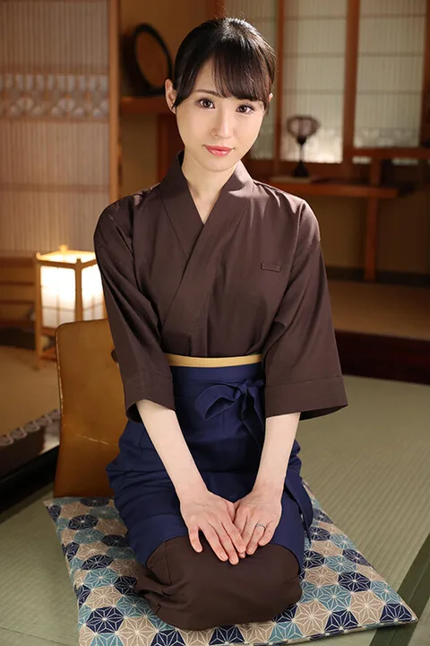 8K VR] On a Hot Springs Trip to a Ryokan, a Naka-no-Kaito (Japanese innkeeper) Forced to Serve a Matchmaker Who Was Getting Married and Nakadashi Nakadashi Over and Over Again for Two Days and a Night Sana Ueda gallery