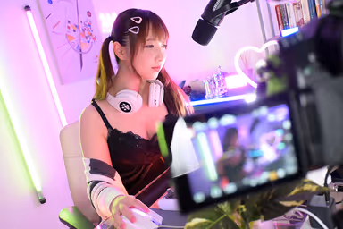 VR] [8K VR] I got a DM when I was paying for my favorite distributor! The whole story of offline papa activity with Ria, a distributor who wants to be a daddy! gallery