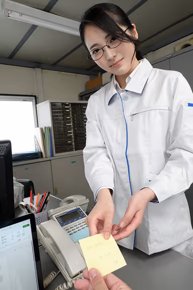 VR] [8K VR] A sober and serious junior employee in a work uniform for many years is a convenient woman who handles my sexual desires because I don't have sex with her. gallery