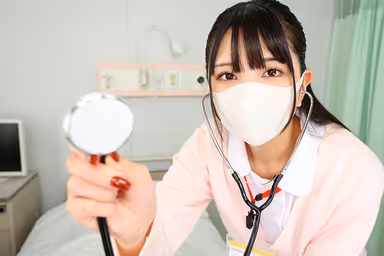 VR] [8K VR] Hospitalization in which a beautiful masked nurse stares at you and makes you ejaculate until you are discharged from the hospital. gallery