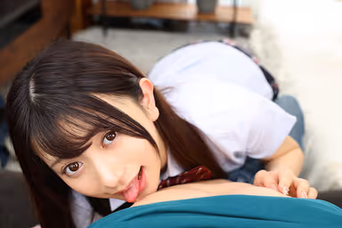 VR] [8K VR] J-chan, a Junior at My Part-Time Job, Comes to My House to Deliver a Lost and Found! I was so attracted to her, despite her innocent looking appearance... Kabin Kitaoka gallery
