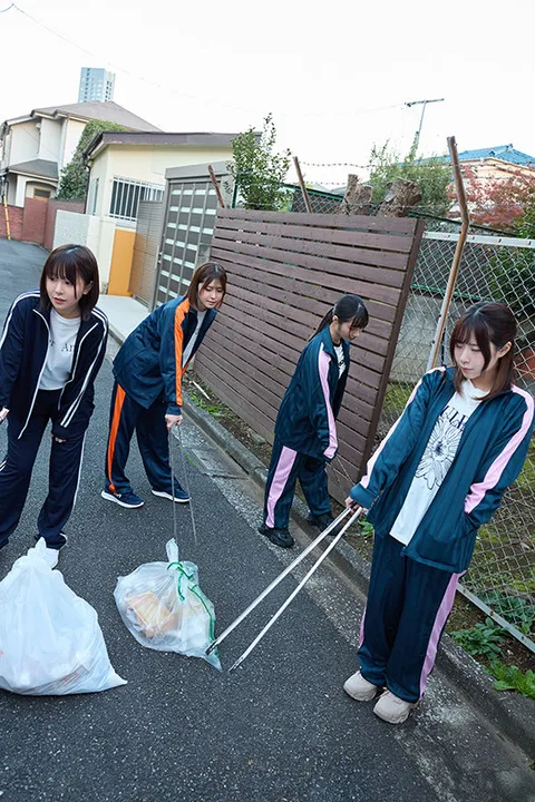 Volunteer Circle VR gallery