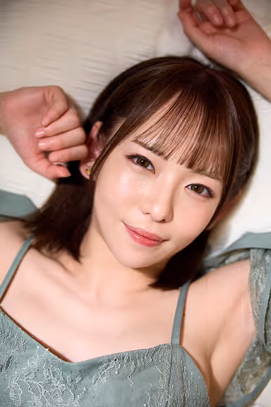 VR] [8K VR] My ex-girlfriend who reunited with me at a reunion came on to me while I was engaged... Meisa Nishimoto gallery