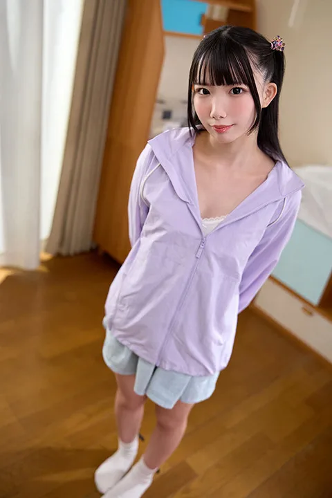 VR】【8K VR】When I tried to make the neighborhood bitch who always makes fun of me aware by smothering her, I was surprised to find her in a diaper! She tickles me back in a sensitive spot... Hinano gallery