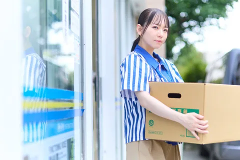 Midsummer Rural Convenience Store Alongside a Side Road Where I Had Sweaty Sex with a Local Fuck-Friend I've Been Friends With for 10 Years During a Break from Convenience Store Work, Selfishly Nuki-Nuki-Time Monkey-like Sex Instead of a Love Hotel. Mei Nishimoto gallery