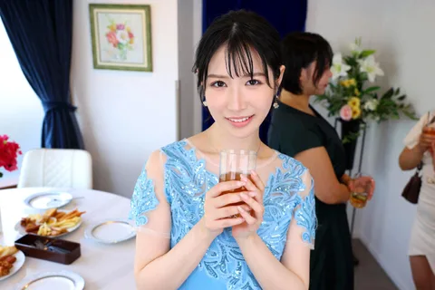 Reuniting with an ex-girlfriend at a reunion and confirming the years apart......One-night passionate body-on-body sex Rio gallery