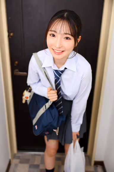 VR] [8K] Hana Hirayama, a Junior Manager Who Always Supports Me with a Smile gallery