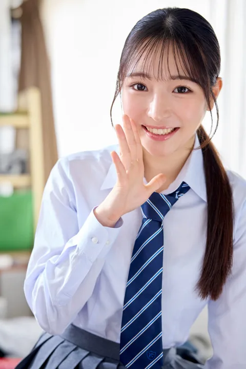 Hana Hirayama, a Junior Manager Who Always Supports Me with a Smile gallery
