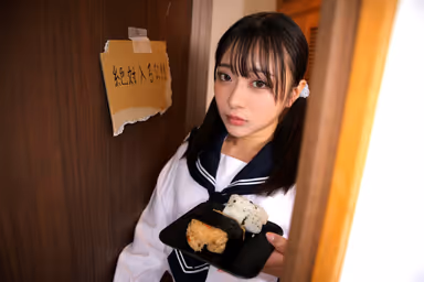 【VR】【8K】ゴミ部屋に住む引きこもり兄の性欲処理を×年間しています。和栗ゆゆ gallery