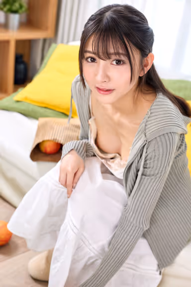 【VR】【8K】見えそうで見えない、少し見える。隣の人妻いつきさんの無自覚浮きブラ誘惑 幸村泉希 gallery