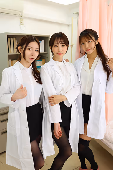 [VR] [8K] A trio of beautiful and mature J-types become a school infirmary teacher and repeatedly pull out a teacher's (me) adult dick with their lasciviousness! gallery