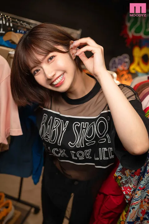 "Which do you like better, Ishihara with clothes on or Ishihara without clothes on?" When I started working part-time at a vintage clothing store... my senior was unexpectedly an Ishihara hopeful! gallery