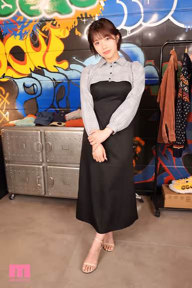 [VR] "Which do you like better, Ishihara with clothes on or Ishihara without clothes on?" When I started working part-time at a vintage clothing store... my senior was unexpectedly an Ishihara hopeful! gallery