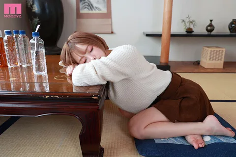 Ichika Matsumoto is giving me special treatment.......! The best dick ejaculation by ASMR and condescending verbal abuse! gallery