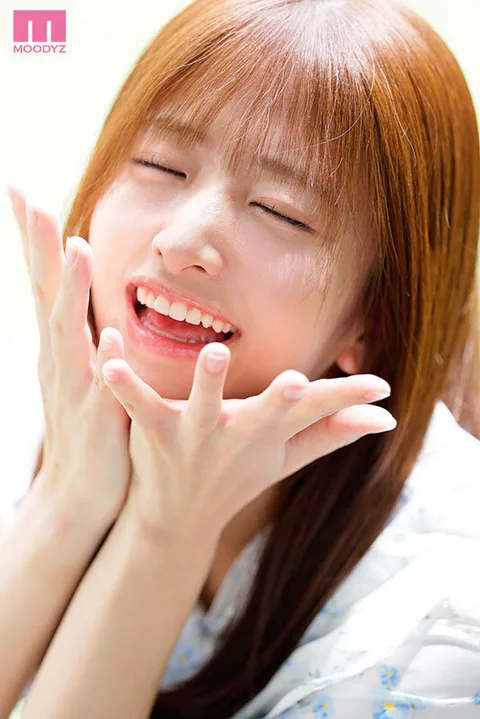 The overwhelming sense of distance and friendliness that makes you feel like you're in the arms of a true heroine - Sakura Kawaguchi - is now available in VR. gallery