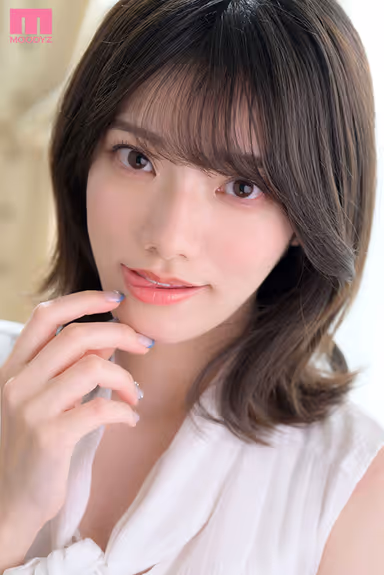 【VR】【ベロキス顔面特化VR】久しぶりに会った従姉妹の玲奈ちゃんがビビるほど大人っぽく綺麗で圧倒されたが、 お酒が入ったらまさかのキス魔。バグった距離感で僕を襲い最高顔面ビジュに見つめられながらイカされた幸せ射精！ 宮下玲奈 gallery