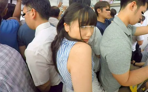 Electric Massager M*********n VR gallery