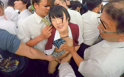 Creampie Perverts VR 2 gallery