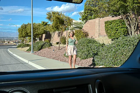 Kayla Kayden fucking in the garage with her tits vr porn gallery