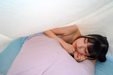 VR] She's Salty During the Day, But at Night, She Keeps Saying "Daisuki" and Gives Nakadashi SEX in Full Force - Tsundere Girlfriend - Sakura Kurumi (8K) gallery