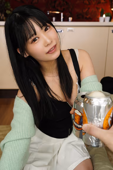 VR] After Missing the Last Train, a Female Friend with Kansai Dialect Came to My Room in a Muddy Condition - Himari Aizuki [8K gallery