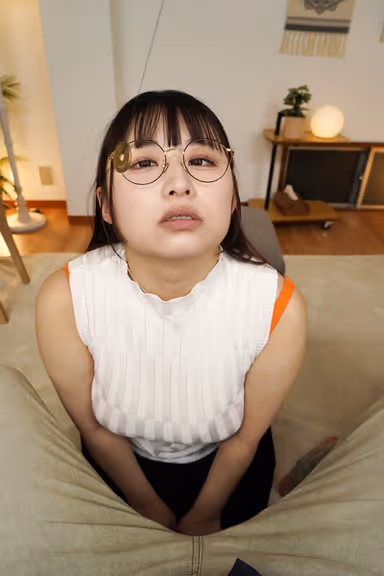 VR] When I performed a hypnotism on the big-breasted sister with plain glasses, she became a lascivious woman! Doll at her beck and call -> Sweet lovey-dovey -> Sucking on her voice Misono Mizuhara [8K]! gallery