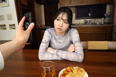 VR] Lasciviousness of a Beautiful Mom by Using an Evil Hypnotizing App - Suzu Nagano [8K] - 8K gallery