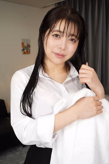 VR] Bursting Tits Job Hunting Students Encounter an Unexpected Guerrilla Downpour! The night when male and female friends warmed each other's wet bodies - Nozomi Hazuki [8K gallery