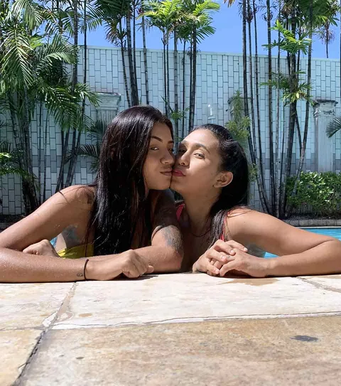 Sun Kissed Temptation gallery