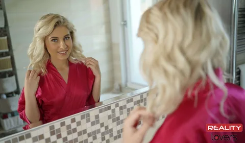 Hot Erotic Oil gallery